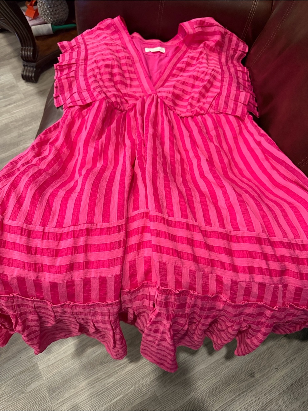 Anthropologie Pink V-Neck 👗 dresses
